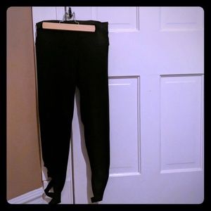 VS xs highwaisted leggings with crisscross legs
